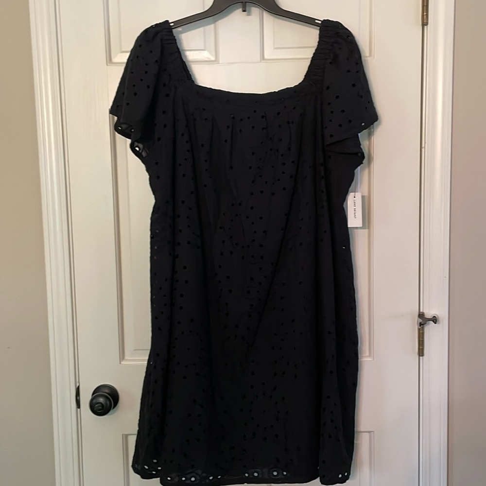 Black eyelet dress 22/24W